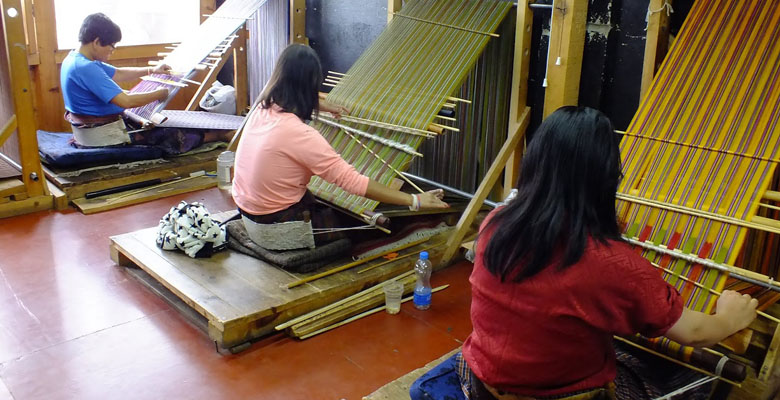 Visit Bumthang Yathra Weaving Centre