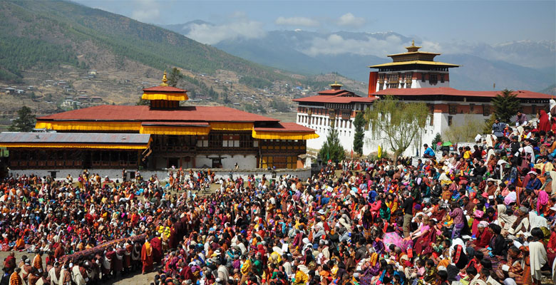  Visiting Tsechu in Bhutan 