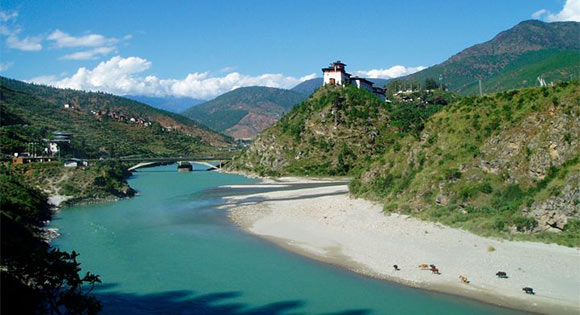 Go for Bhutan Nature Tour with us