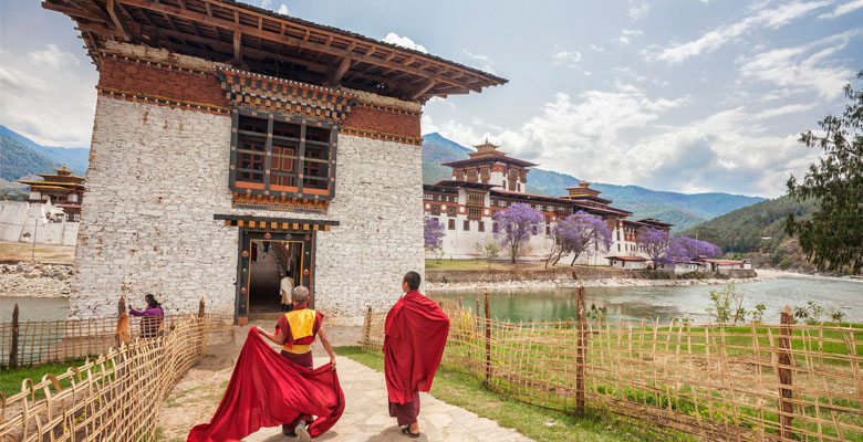 Monks in Punakha Dzong