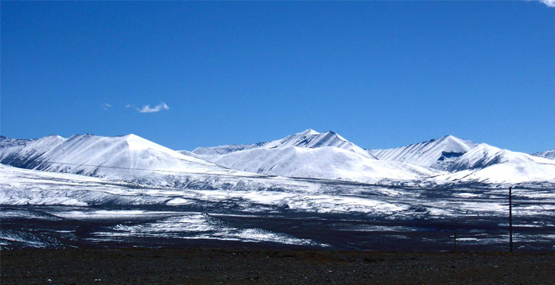 Gangkar Puensum Trek Tour