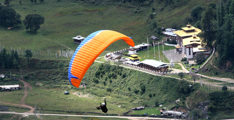 Paragliding in Ura Valley