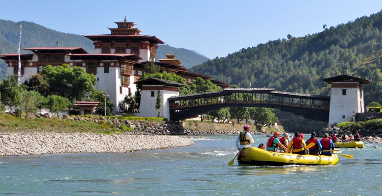 Rafting in Punakha