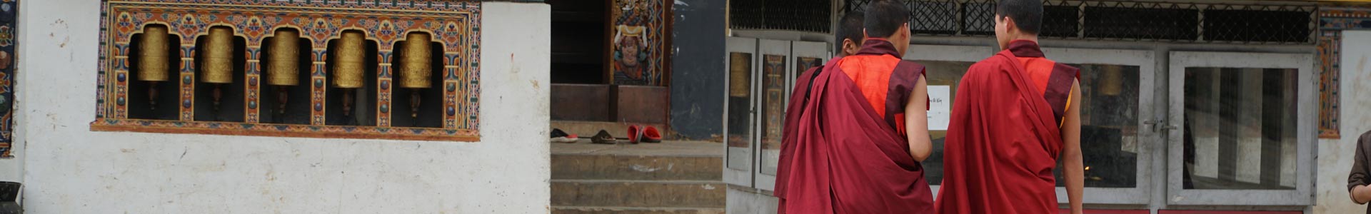 What not to wear in Bhutan? Dressing Tips for Visiting Bhutan