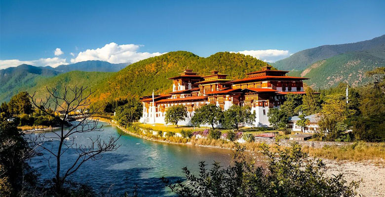 Punakha Dzong is the most beautiful Dzong in Bhutan